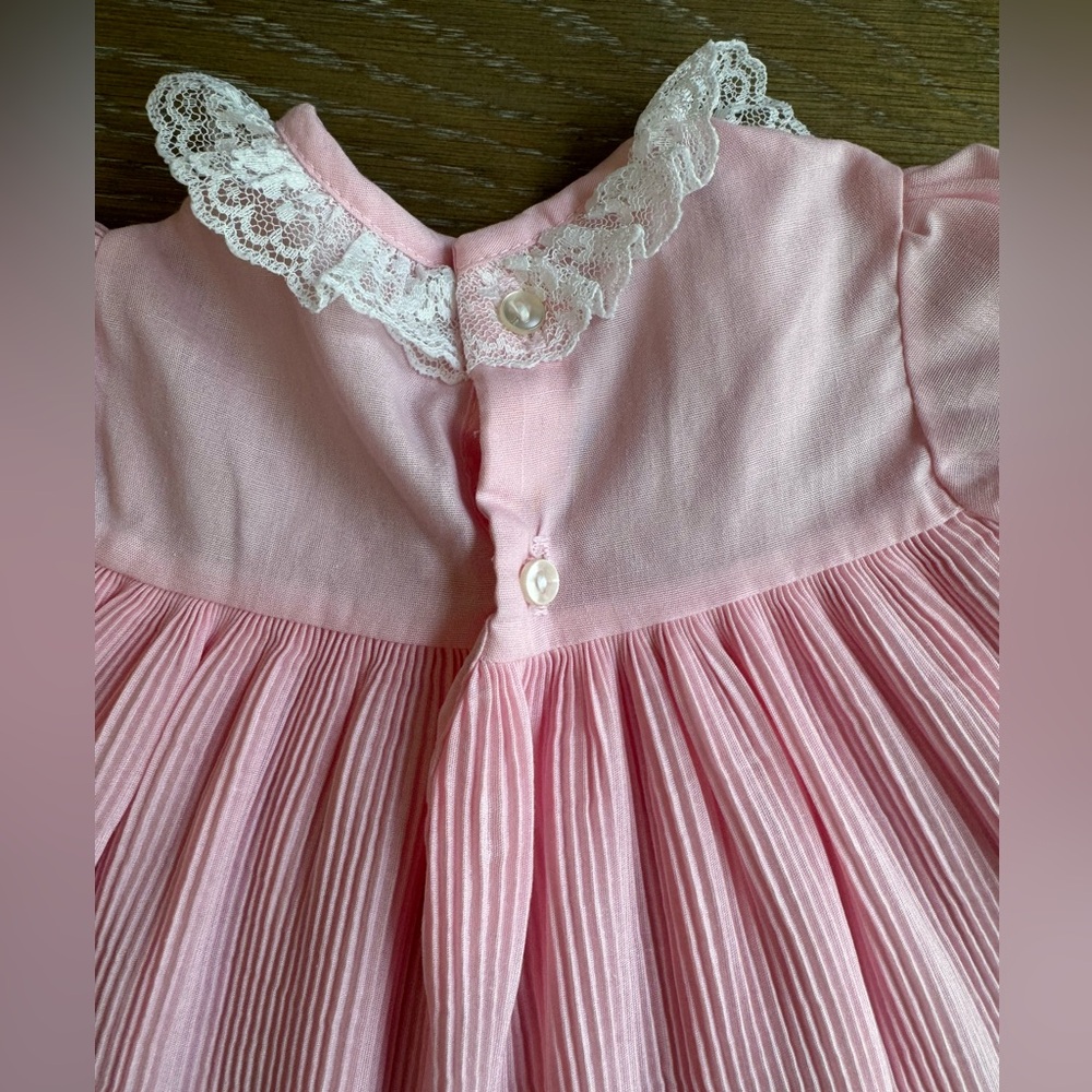 Roanna Baby girls size 9 Mos pleated pink Vintage dress Lace‎ collar cottagecore - Picture 4 of 8